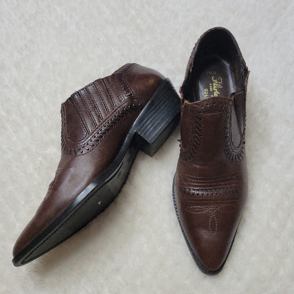 Flirtations Shoes 7.5 B